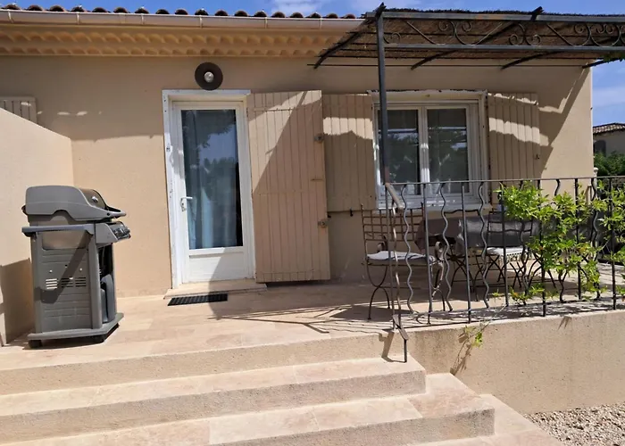 La Maison De Manon, 4-5Personnes, 75M2, Centre Village Avec Piscine Privee