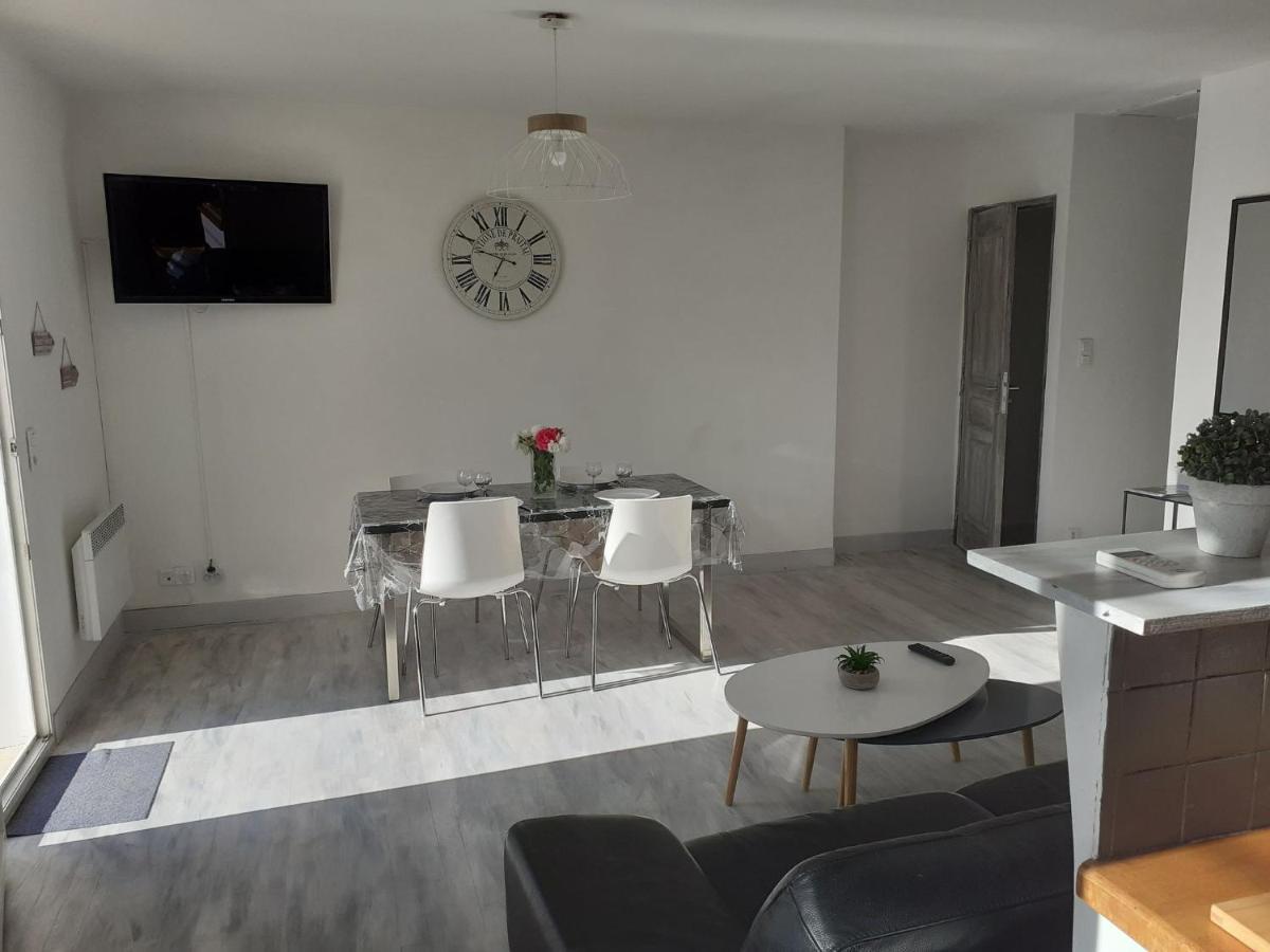 La Maison De Manon, 4-5personnes, 75m2, Centre Village, Jardin Et Wifi *