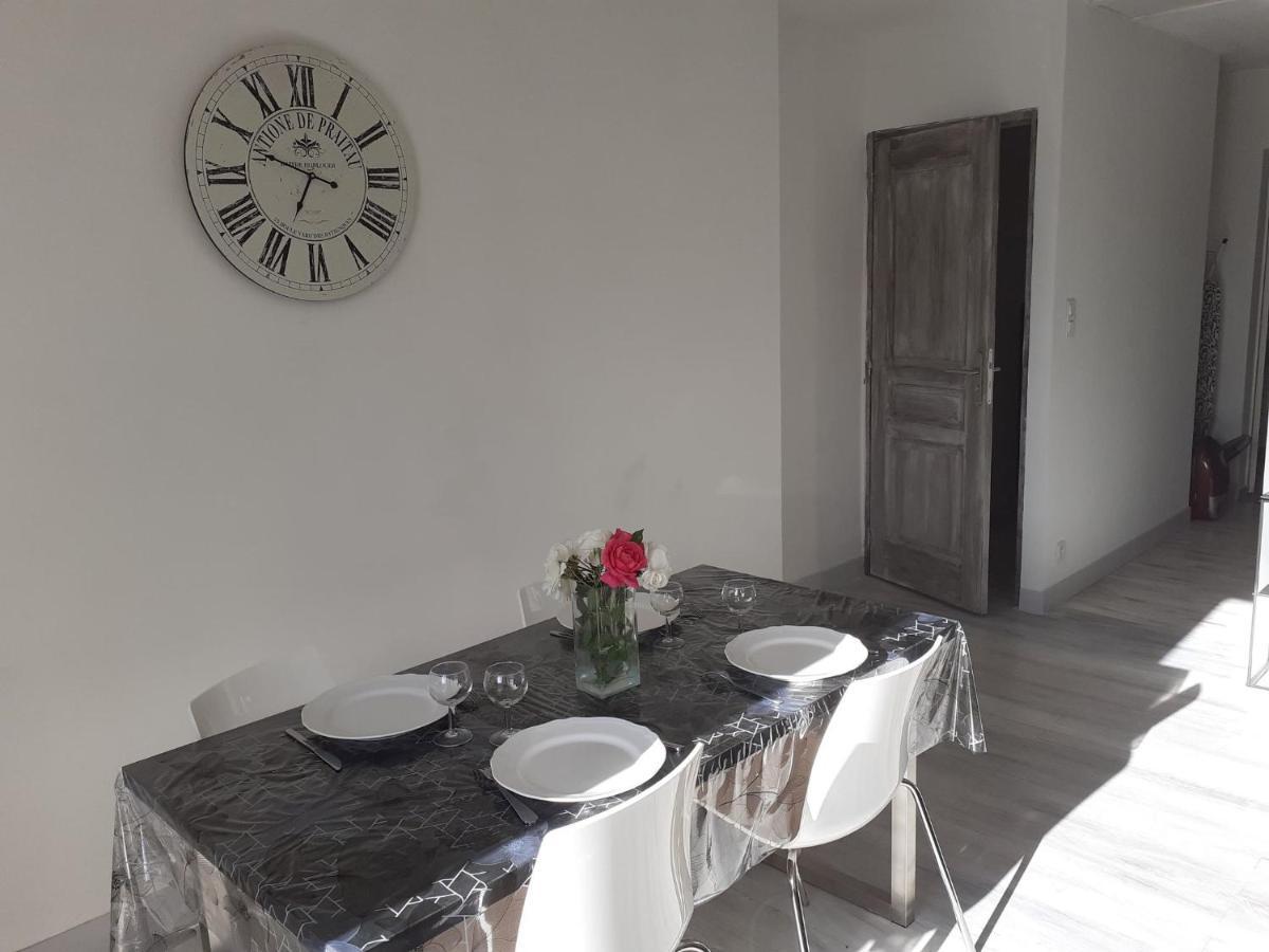 La Maison De Manon, 4-5personnes, 75m2, Centre Village, Jardin Et Wifi *
