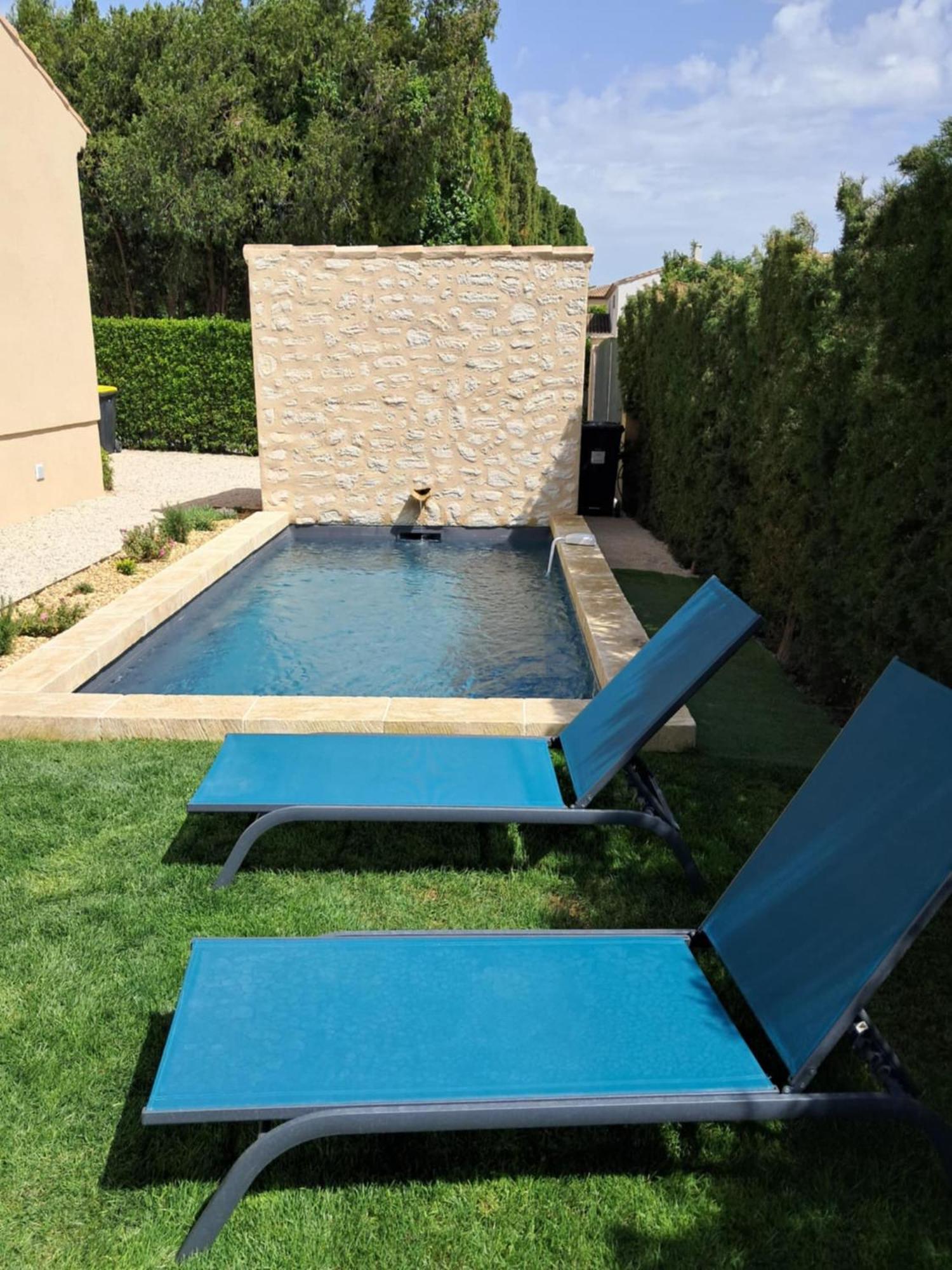 Vakantiehuis La Maison De Manon, 4-5personnes, 75m2, Centre Village Avec Piscine Privee